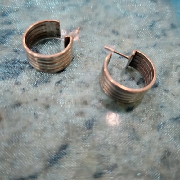 James Avery Retired Rayos Ear Posts - Picture 12 of 15